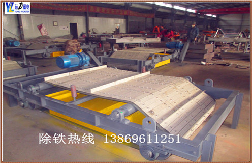 永磁自卸式除鐵器RCYD-8再生石子采石廠(chǎng)中的廣泛應用