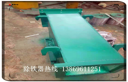 管道除鐵器，廣西管道除鐵器工作原理_RCYG液體不銹鋼廣西管道除鐵器工作原理_水泥造紙廠(chǎng)管道除鐵器圖片