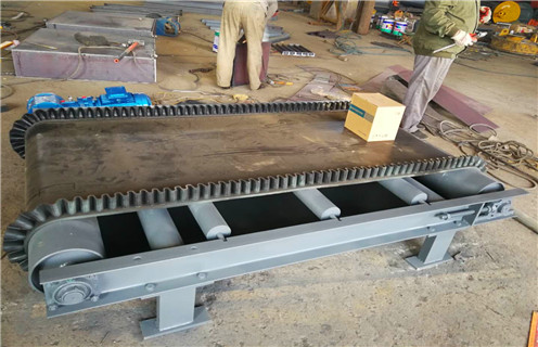 電磁油冷除鐵器，遼寧電磁油冷除鐵器_工作原理_遼寧電磁油冷除鐵器使用特點(diǎn)_選型_價(jià)格 