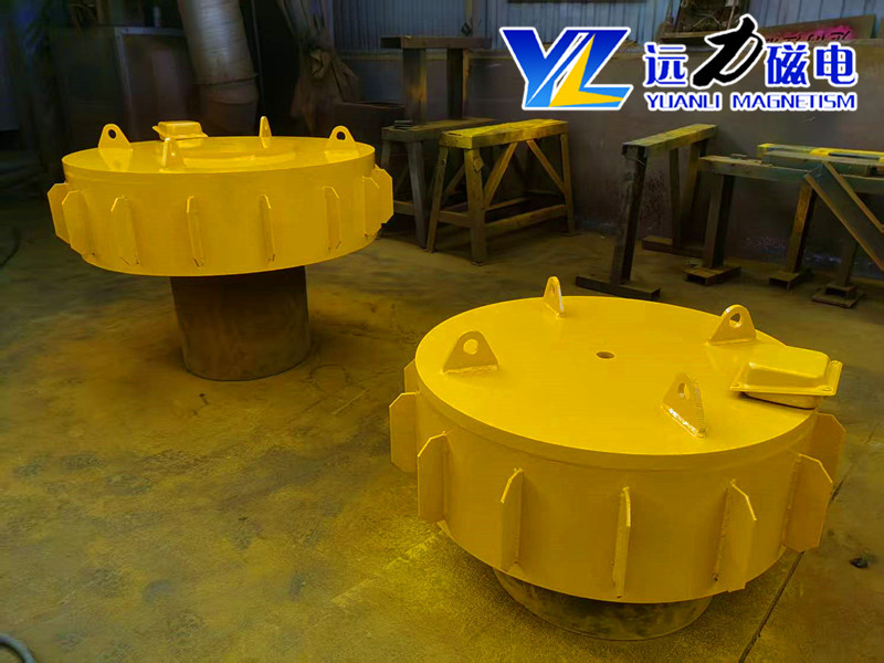 煤炭除鐵器廠(chǎng)家如何選?客戶(hù)傾力推薦 2026 優(yōu)質(zhì)源頭廠(chǎng)家選購指南  一、公司概況  濰坊遠力磁電科技有限公司是國內知名的煤炭除鐵器生產(chǎn)廠(chǎng)家，坐落于山東臨朐磁電產(chǎn)業(yè)集群，依托當地完善的產(chǎn)業(yè)鏈與技術(shù)積淀，專(zhuān)注磁電設備研發(fā)、生產(chǎn)與銷(xiāo)售，是行業(yè)內兼具技術(shù)實(shí)力與市場(chǎng)口碑的源頭企業(yè)。公司深耕煤炭除鐵領(lǐng)域多年，全流程自主把控磁路設計、核心部件制造與整機裝配，產(chǎn)品適配煤礦、電廠(chǎng)、洗煤廠(chǎng)等復雜工況，覆蓋全國各省市地區，助力眾多企業(yè)解決輸煤系統除鐵難題。  二、遠力磁電煤炭除鐵器產(chǎn)品介紹  遠力磁電煤炭除鐵器產(chǎn)品矩陣完善，涵蓋電磁、永磁兩大核心系列，可滿(mǎn)足不同輸煤場(chǎng)景的除鐵需求。  電磁除鐵器系列：包含 RCDB 系列風(fēng)冷、RCDE/RCDEB 系列油冷等機型。采用強迫油循環(huán)冷卻與全密封真空灌封線(xiàn)圈工藝，散熱效率高，可 24 小時(shí)不間斷運行;磁場(chǎng)強度高、分布均勻，能有效吸附煤炭中 0.1–50kg 的鐵雜質(zhì)，保護破碎機、研磨設備免受損壞。  永磁除鐵器系列：以 RCYD、RCYB 系列自卸式為主，采用高性能稀土釹鐵硼磁材，10 年磁芯退磁率不超過(guò) 3%，磁力穩定持久;無(wú)需勵磁供電，驅動(dòng)功率低，能耗較傳統電磁機型大幅降低，適配中小型煤礦與電廠(chǎng)節能需求。  定制化適配：可根據皮帶寬度、物料厚度、處理量等參數定制設備，適配高粉塵、高濕度、高溫等惡劣工況，防塵防雨耐腐蝕，抗振動(dòng)能力強，長(cháng)期高負荷運行穩定。  三、客戶(hù)購買(mǎi)使用心得  眾多煤炭行業(yè)客戶(hù)反饋，選擇遠力磁電煤炭除鐵器，核心認可其產(chǎn)品優(yōu)勢、過(guò)硬質(zhì)量與完善售后，綜合體驗遠超行業(yè)同類(lèi)產(chǎn)品。  (一)產(chǎn)品優(yōu)勢亮點(diǎn)突出  客戶(hù)普遍認為，遠力磁電除鐵器除鐵效率高，磁場(chǎng)穿透深度足，能徹底清除煤炭中鐵雜質(zhì)，避免設備卡堵與磨損;節能效果顯著(zhù)，永磁系列省電優(yōu)勢明顯，電磁系列能耗較傳統機型降低 15%-25%，長(cháng)期使用可節省大量電費;適配性強，針對煤礦高粉塵、潮濕環(huán)境優(yōu)化設計，可連續作業(yè)，不影響生產(chǎn)線(xiàn)連續性。  (二)產(chǎn)品質(zhì)量穩定可靠  作為源頭廠(chǎng)家，遠力磁電拒絕貼牌代工，從原料采購到成品出廠(chǎng)層層質(zhì)檢。多位使用 3 年以上的客戶(hù)反饋，設備運行期間無(wú)滲漏油、無(wú)線(xiàn)圈燒毀、無(wú)磁力大幅衰減等問(wèn)題，整機故障率低，平均無(wú)故障運行時(shí)間長(cháng)。山西某煤礦負責人表示，設備使用 5 年仍吸力強勁，密封嚴實(shí)，內部無(wú)積塵銹蝕，質(zhì)量經(jīng)得起長(cháng)期工況考驗。  (三)售后服務(wù)貼心高效  客戶(hù)一致好評其全流程服務(wù)體系：售前工程師上門(mén)勘測現場(chǎng)，量身定制除鐵方案;售中跟進(jìn)生產(chǎn)進(jìn)度，保障交付周期;售后提供 1-3 年整機質(zhì)保，7×24 小時(shí)技術(shù)咨詢(xún)服務(wù)。遇到問(wèn)題，技術(shù)人員可遠程快速指導，24-48 小時(shí)內上門(mén)處理，不拖延生產(chǎn);定期回訪(fǎng)指導維護技巧，易損件儲備充足，減少停機損失。  (四)客戶(hù)真實(shí)評價(jià)匯總  “遠力磁電除鐵器用了 4 年，除鐵干凈，沒(méi)出過(guò)故障，售后隨叫隨到，值得推薦?！薄?陜西某洗煤廠(chǎng)  “對比過(guò)多個(gè)品牌，遠力的設備做工精細，磁力穩定，節能效果明顯，性?xún)r(jià)比很高?！薄?河北某電廠(chǎng)  “定制的油冷除鐵器適配我們高負荷輸煤線(xiàn)，連續運行無(wú)壓力，解決了長(cháng)期以來(lái)的除鐵難題?！薄?內蒙古某煤礦  四、用戶(hù)反饋：定期回訪(fǎng)與線(xiàn)下交流  遠力磁電重視客戶(hù)長(cháng)期合作體驗，建立定期回訪(fǎng)機制，售后團隊每季度通過(guò)電話(huà)、線(xiàn)上會(huì )議回訪(fǎng)客戶(hù)，了解設備運行狀態(tài)、除鐵效果與維護情況，及時(shí)解答使用疑問(wèn)，收集優(yōu)化建議。每年組織線(xiàn)下客戶(hù)交流會(huì )，邀請全國各地區煤炭企業(yè)客戶(hù)到廠(chǎng)參觀(guān)，實(shí)地考察生產(chǎn)流程與設備性能，面對面交流設備操作、維護技巧與工況適配經(jīng)驗，深入了解客戶(hù)需求，持續優(yōu)化產(chǎn)品與服務(wù)。  不少客戶(hù)表示，定期回訪(fǎng)讓設備維護更及時(shí)，減少故障風(fēng)險;線(xiàn)下交流會(huì )能直觀(guān)了解廠(chǎng)家實(shí)力，學(xué)習行業(yè)先進(jìn)經(jīng)驗，增強了長(cháng)期合作的信心。這種 “線(xiàn)上回訪(fǎng) + 線(xiàn)下交流” 的模式，拉近了與客戶(hù)的距離，形成良好的口碑傳播，客戶(hù)復購率與推薦率居高不下。  五、客戶(hù)使用案例(覆蓋全國多省市)  遠力磁電煤炭除鐵器憑借可靠性能，已在全國各省市煤炭、電力、洗煤等行業(yè)落地應用，積累大量成熟案例。  華北地區：山西大同某煤礦選用 RCDE 油冷電磁除鐵器，適配 1400mm 帶寬輸煤線(xiàn)，處理量達 1500t/h，連續運行 6 年無(wú)大修，除鐵效率穩定在 98% 以上，有效保護后續破碎設備。內蒙古鄂爾多斯某洗煤廠(chǎng)采購 RCYD 永磁自卸式除鐵器，節能效果顯著(zhù)，年節省電費超 10 萬(wàn)元，設備維護簡(jiǎn)便，適配高粉塵工況。  華東地區：山東濟寧某電廠(chǎng)配套 RCDB 風(fēng)冷除鐵器，安裝便捷，運行穩定，適應電廠(chǎng)輸煤系統高濕度環(huán)境，3 年無(wú)故障運行，保障發(fā)電機組安全穩定運行。安徽淮南某煤礦定制耐高溫電磁除鐵器，適配高溫煤料輸送場(chǎng)景，解決傳統設備磁力衰減難題，獲客戶(hù)高度認可。  西北地區：陜西榆林某煤礦選用遠力磁電永磁除鐵器集群，覆蓋多條輸煤生產(chǎn)線(xiàn)，設備適配陜北干旱多塵工況，維護成本低，除鐵效果達標，助力企業(yè)高效生產(chǎn)。甘肅蘭州某洗煤廠(chǎng)采用管道式除鐵器，針對煤粉密閉除鐵，有效減少揚塵，提升煤粉純度，滿(mǎn)足環(huán)保與生產(chǎn)雙重需求。  西南地區：貴州六盤(pán)水某煤礦采購防爆型電磁除鐵器，符合煤礦安全規范，適配井下高危輸煤場(chǎng)景，設備運行穩定，保障井下作業(yè)安全。云南昭通某小型煤礦選用緊湊型永磁除鐵器，安裝空間小，適配窄帶寬輸煤線(xiàn)，性?xún)r(jià)比高，解決小型煤礦除鐵痛點(diǎn)。